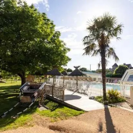 4 Etoiles - Piscine - Eed0ff